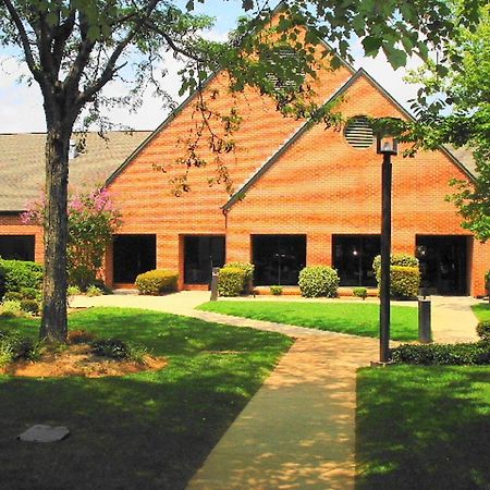Radisson Hotel Huntsville Airport Μάντισον Εξωτερικό φωτογραφία