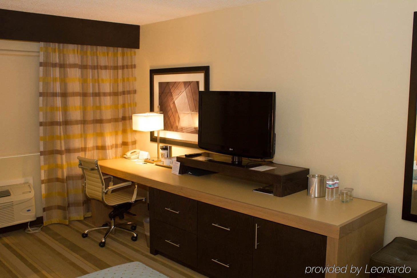 Radisson Hotel Huntsville Airport Μάντισον Εξωτερικό φωτογραφία