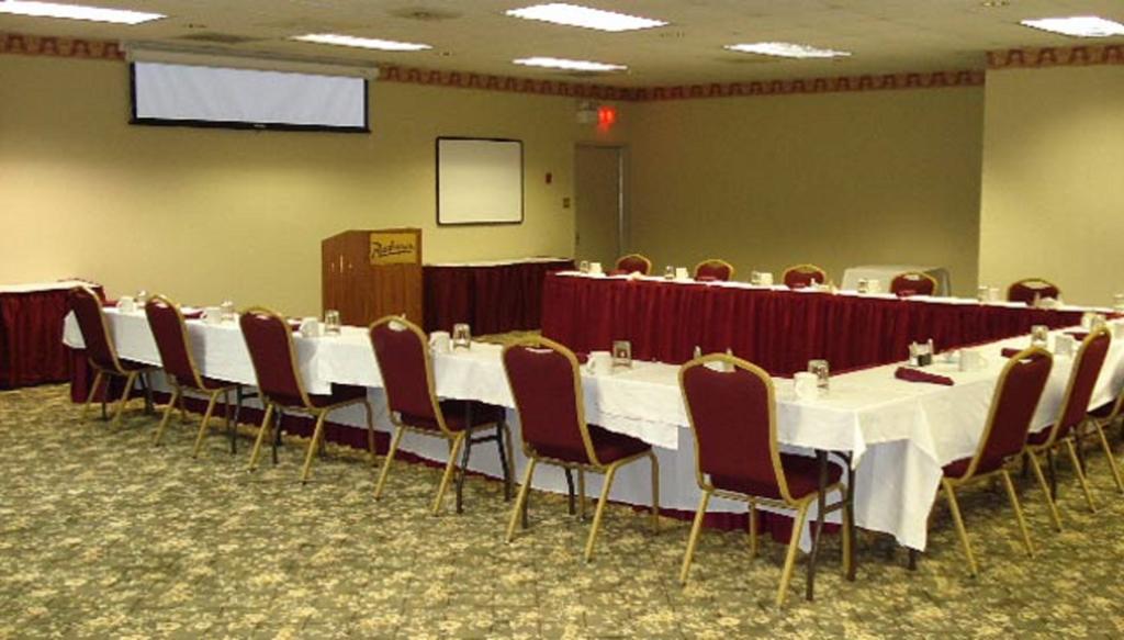 Radisson Hotel Huntsville Airport Μάντισον Ανέσεις φωτογραφία